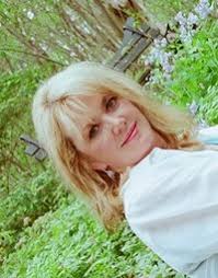 The Garden of a Desert Rose: A Spiritual Mystery: Kelley, Deborah L:  9781452535920: Amazon.com: Books