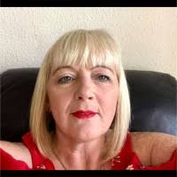 50+ "Julia Salisbury" profiles