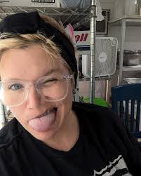 Danielle Raines's Instagram, Twitter & Facebook