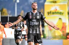 João klauss de mello was born in criciúma, santa catarina. Revelado Na Base Do Gremio Joao Klauss Faz Golaco De Bicicleta Na Austria Assista Brasil Mundial Fc Ge