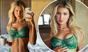 Gabrielle Epstein shows off her ample cleavage, toned abs in lace lingerie  | Daily Mail Online