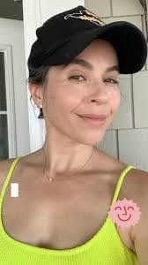 Natalie Templeton's Instagram, Twitter & Facebook