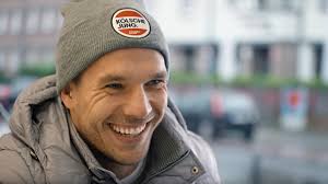Eine bonitätsauskunft gibt ihnen auskunft über die zahlungsfähigkeit und kreditwürdigkeit. Psd Bank Lukas Podolski Und Die Frage Nach Der Ehrlichkeit