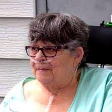 Robyn Stephen's Instagram, Twitter & Facebook