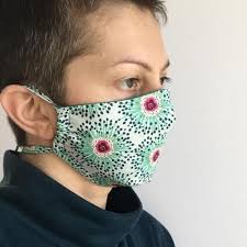 To remedy that i removed the centre seam and the top edge seam to make a single piece for the nose in this fitted mask pattern for glasses. Free Face Mask Pattern And Tutorial Updated Dhurata Davies