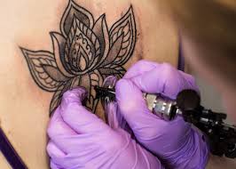 Samotná aplikace tetování probíhá nejdříve pečlivým výběrem motivu, poté se obkreslí na obtiskový papír kontury tetování. Tetovani Podle Znameni Zverokruhu Ktere Je Pro Vas To Prave Jenzenam Cz