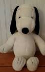 2 parrots singing and talking snoopy stuffed
