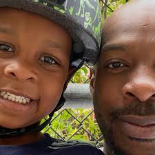 Any have problems getting online? Or is it just me