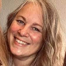 Debbie Tindall's Instagram, Twitter & Facebook