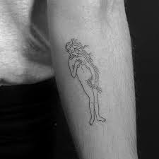 Aphrodite Birth Of Venus Tattoo Baby Birth Of Venus For Dimitri Hand Poked At Sayagatatattoo Thank You Handpoked Handpokedtattoo T Venus Tattoo Greek Tattoos Minimalist Tattoo
