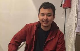 4 Orang Biasa yang Viral Gegara Wajahnya Mirip Artis Indonesia, Terbaru Ada  yang Mirip Nicholas Saputra! - Balpos