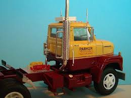 It was one of the first designed for vocational use. International Fleetstar 2070 Amt Ertl 1 25 Von Jens Lohse