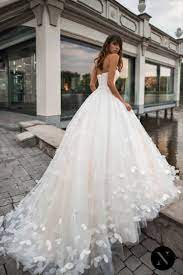 Esperanza Strapless Lace Wedding Dress European Wedding Dresses Tulle Wedding Dress