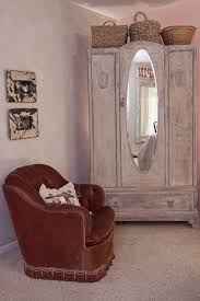 This is tha scoop straight from jolie. Junk Gypsy Decor