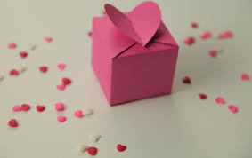 15 best valentine's day gifts in 2021 for everyone on your list. Homemade Valentine Gifts Cute Wrapping Ideas And Small Candy Boxes