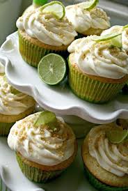 The Nifty Cupcake Key Lime Pie Cupcakes Lime Recipes Key Lime Pie Cupcakes Key Lime Buttercream