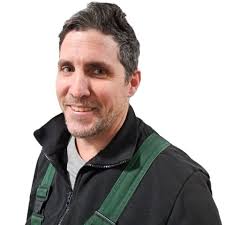 Contact persons at EMIL EGGER AG