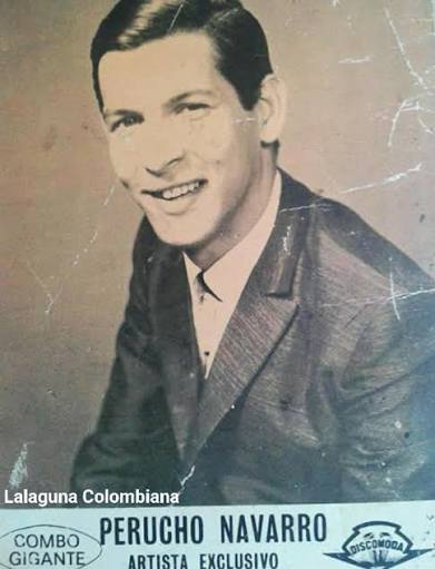 PERUCHO NAVARRO, EL "SHOWMAN" DE LOS MELÓDICOS Transcurre el año 1968  cuando el Maestro Renato Capriles se reencuentra con Perucho Navarro en el  Festival de Orquestas de Barranquilla y este formaba parte