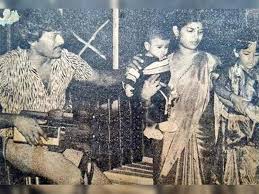 Chiranjeevi Rare Pic With Surekha Ram Charan During 80 S Tollywood Vara prasad spent his childhood with his grandparents because of his this page is part of project chiranjeevi family. chiranjeevi rare pic with surekha ram