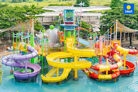 Wahana berupa kolam renang dengan ukuran yang luas. Tiket Go Wet Waterpark Bekasi Harga Promo Tiket Com