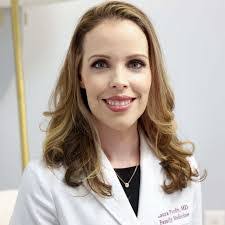 Laura Purdy's Instagram, Twitter & Facebook