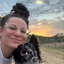 A clean and simple look that fits just about anywhere. We combined it with  another desk/drawer unit in the MICKE series to extend the work space. The  clever design at the back