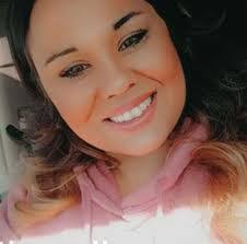 Kay Cummins's Instagram, Twitter & Facebook