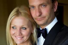 Top banker 'asked wife to have sex with client'