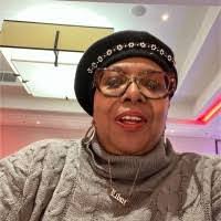 Geraldine Macdonald's Instagram, Twitter & Facebook