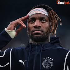 🗣 Levent Ümit Erol: “Maximin'in Fenerbahçe'de son 4-5 yılın çok üstüne  çıkacağına inanıyorum. Ama Türkiye liginde de o hareketler var ya pırpır  onları burada bu savunma oyuncuları karşısında yaparsa sıkıntı..” 🎙️ Berşan