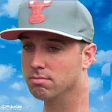 Stream Mike Stud