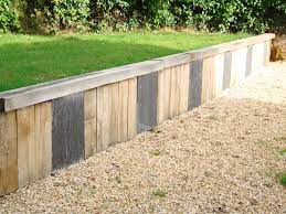 decoration paysagere traverses paysageres en bois traverses de chemin de fer realisation traverse ja traverses jardin bordure jardin bois traverse paysagere