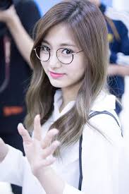 Fashion Round Glasses Glasses For Round Faces Glasses For Your Face Shape Face Shapes