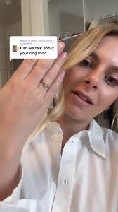 Laurie Fleming's Instagram, Twitter & Facebook