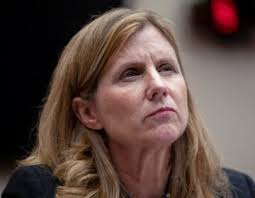 Shapiro, Casey deliver speeches at Rodeph Shalom rally