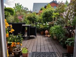 Ein Offener Garten Die Offene Gartenpforte Zeigt Schone Garten Mediterraner Garten Garten Offene Gartenpforte