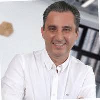 40+ "Cesar Lebron" profiles