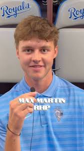 Raising Royals's Video