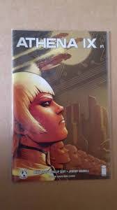 Maureen Brett's Instagram, Twitter & Facebook