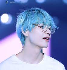 Instead, he prefers a clean, vintage aesthetic that pairs perfectly with his . Bts With Aesthetic Rest On Twitter When I First Saw You I Knew You Were The One Taehyung V Btsv Bts Btswithaesthetic Bts Twt C Taeholic V Https T Co Vmi2asyfwf Twitter