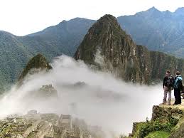 In the summer of 1911 the american archaeologist hiram bingham arrived in peru with a small team of explorers hoping to find vilcabamba. Peru Machu Picchu Beste Und Schlechteste Reisezeit Jahres Wetter Klimatabelle Regen Und Trockenzeit Sudamerikareisen Com Gmbh