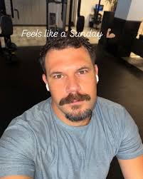 Jacob Terry Boudreaux is at Powerhouse Gym Fort Lauderdale.