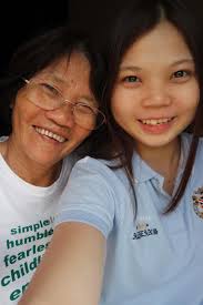 陸芷晴- 陸芷晴added a new photo — with Gloria Luk.