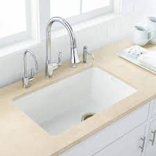 It seems to me that the rohl shaw sink looks more like an apron sink because the apron is 1 longer than the kohler sink. Allia Fireclay Single Bowl Undermount Kitchen Sink 6307 00 S Vintage Tub