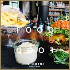 Die brasserie die bank ist ein lebensgefühl, hanseatische wurzeln gekreuzt mit kosmopolitischem charakter und internationalem flair. Die Bank Brasserie Bar Facebook