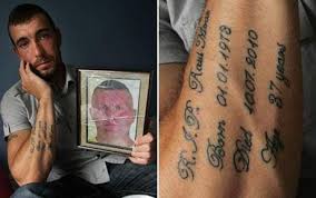 From his wife or girlfriend to things such as his tattoos, cars, houses, salary & net worth. Raoul Moat S Prison Friend Tattoos His Name On Arm With Wrong Spelling