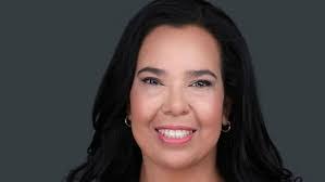 Jennifer Calabrese's Instagram, Twitter & Facebook