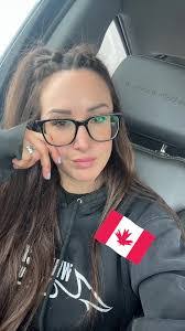 Tracy Harter's Instagram, Twitter & Facebook