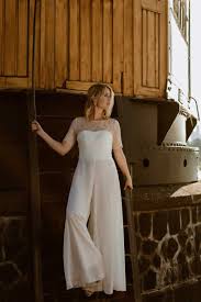 Kann man ein hochzeitskleid eigentlich auch günstig online kaufen? Hochzeit Die Schonsten Brautkleider Online Magazin Fur Frauen Ab 30 Women30plus Work Life Balance