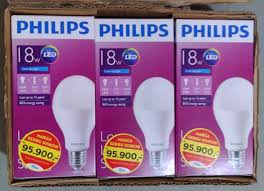 Jika bohlam menyala selama tiga setengah jam per hari, bohlam akan bertahan selama 15 tahun. Jual Lampu Led Philips 18 Watt Bohlam 18w Philip Putih 18w Bulb Led 18watt Di Lapak Adi Abdul Malik Rohman Bukalapak